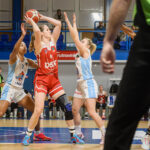 Trutnovu odvála výhru smršť brandýských trojek v závěru zápasu