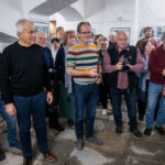 Galerie Draka praskala ve švech, příchozí se hledali na fotografiích Ctibora Košťála