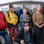 Galerie Draka praskala ve švech, příchozí se hledali na fotografiích Ctibora Košťála