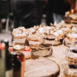 FOTO: Martin Moravec a Helena Sováková vyprávěli příběhy z armády i ze života