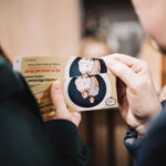 FOTO: Martin Moravec a Helena Sováková vyprávěli příběhy z armády i ze života