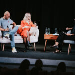 FOTO: Martin Moravec a Helena Sováková vyprávěli příběhy z armády i ze života