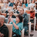 FOTO: Martin Moravec a Helena Sováková vyprávěli příběhy z armády i ze života