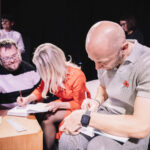 FOTO: Martin Moravec a Helena Sováková vyprávěli příběhy z armády i ze života