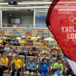 Mládežka se zahalila do pěti kruhů a přivítala sportovní legendu