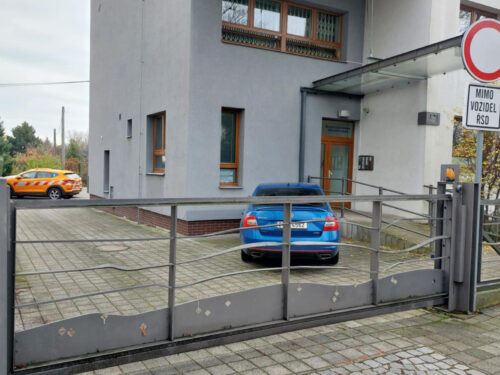 Po zásahu NCOZ na ŘSD je obviněno 12 lidí a pět firem, jsou na svobodě