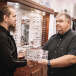 Výherce Jiří Svědiroh brýle zatím nepotřebuje, poukaz dá manželce