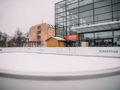 Led, který není led. Před Uffem vzniklo kluziště se švýcarskou technologií