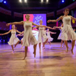 FOTO, VIDEO: Trutnovská ZUŠka završila rok oslav výročí plesem v Uffu