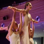 FOTO, VIDEO: Trutnovská ZUŠka završila rok oslav výročí plesem v Uffu