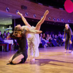 FOTO, VIDEO: Trutnovská ZUŠka završila rok oslav výročí plesem v Uffu