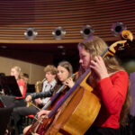 FOTO, VIDEO: Trutnovská ZUŠka završila rok oslav výročí plesem v Uffu