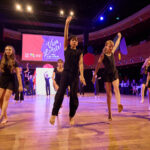 FOTO, VIDEO: Trutnovská ZUŠka završila rok oslav výročí plesem v Uffu