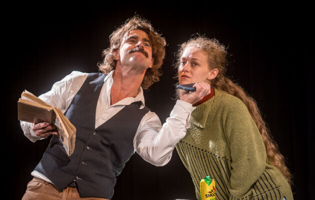 FOTO: Na závěr roku se listovači vydali do zákulisí divadla a showbyznysu