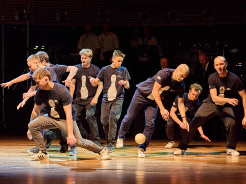 Když kuželky tančí… Uffo roztrsal ples Loko, starosta rozdával ocenění