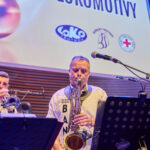 Když kuželky tančí… Uffo roztrsal ples Loko, starosta rozdával ocenění