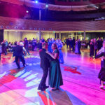 Když kuželky tančí… Uffo roztrsal ples Loko, starosta rozdával ocenění