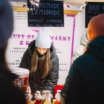 Trutnov rozsvítil vánoční strom, silvestrovský ohňostroj bude u Uffa