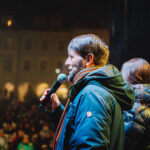 Trutnov rozsvítil vánoční strom, silvestrovský ohňostroj bude u Uffa