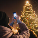 Trutnov rozsvítil vánoční strom, silvestrovský ohňostroj bude u Uffa