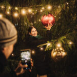 Trutnov rozsvítil vánoční strom, silvestrovský ohňostroj bude u Uffa