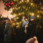 Trutnov rozsvítil vánoční strom, silvestrovský ohňostroj bude u Uffa