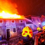 OBRAZEM: Požár budovy v Polské ulici způsobil desetimilionovou škodu