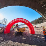 Slavnostní zahájení ražby tunelu Opevnění pro dálnici D11