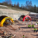 Slavnostní zahájení ražby tunelu Opevnění pro dálnici D11