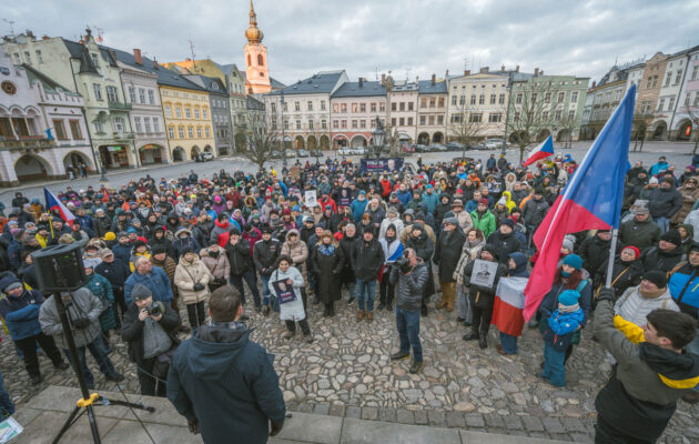 Shromáždění na podporu prezidenta Petra Pavla náměstí v Trutnově