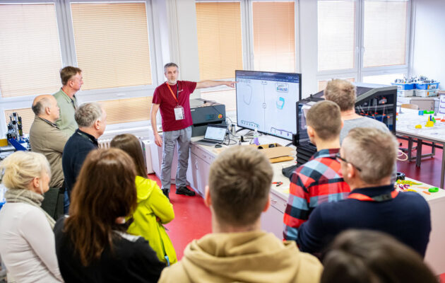 Mládežka se na den proměnila v technologické centrum