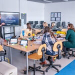 Mládežka se na den proměnila v technologické centrum