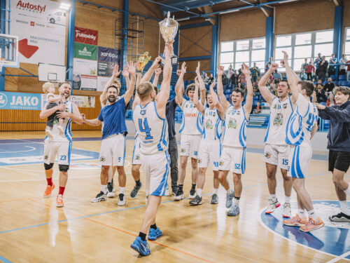 Mise splněna! Basketbalisté Trutnova slaví postup do druhé ligy