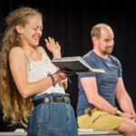 FOTO: Když třináctka baví. Listování nabídlo černý humor Pavla Tomeše