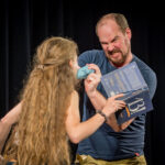 FOTO: Když třináctka baví. Listování nabídlo černý humor Pavla Tomeše