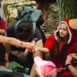 FOTO: Trutnovský lesopark ožil pohádkami i lesní technikou