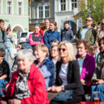FOTO: Trutnovský Majáles s pestrým průvodem i kapelou Poletíme?