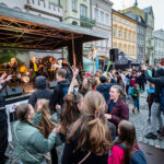 FOTO: Trutnovský Majáles s pestrým průvodem i kapelou Poletíme?