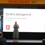 OBRAZEM: Kingspan otevřel v Hradci nový závod za téměř 800 milionů. Výrobu rozšíří až o třetinu
