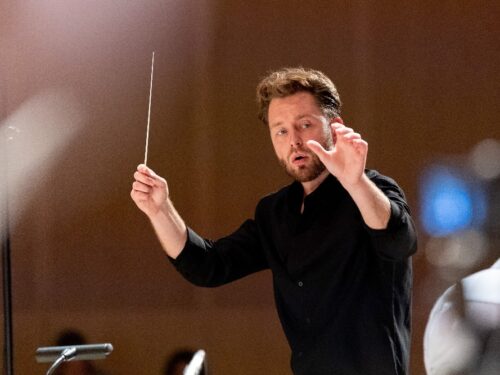 Hudbu jsem vždycky vnímal komplexně, říká nový šéfdirigent hradecké filharmonie