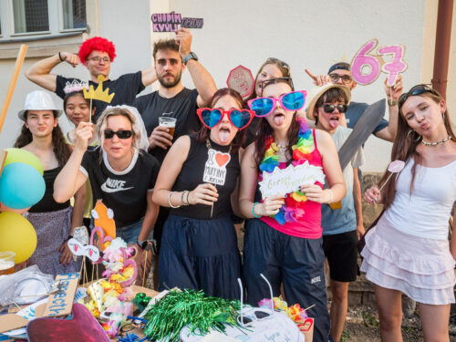 Artefon: Školní festival Gymnázia Trutnov spojil generace i talenty