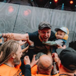 FOTO: Obscene Extreme skončil, děti si užily skok z pódia