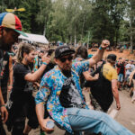 FOTO: Obscene Extreme skončil, děti si užily skok z pódia